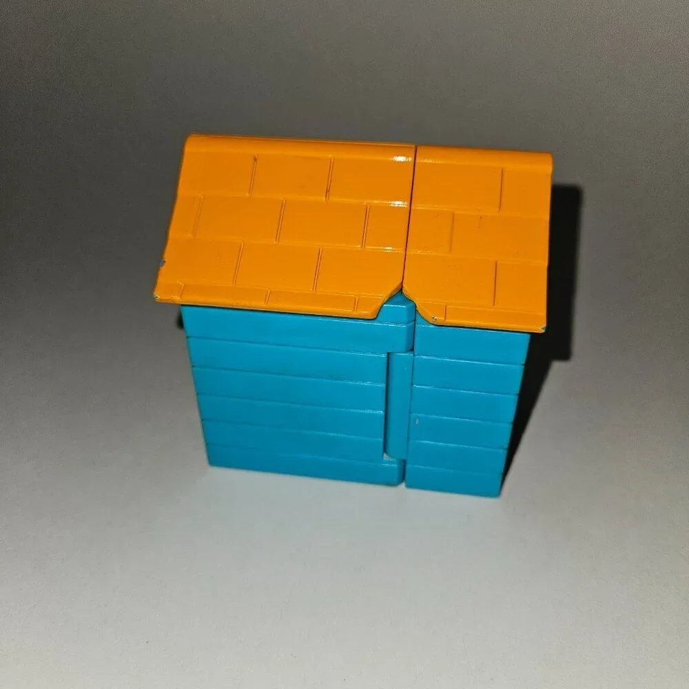 Polly Pocket Pet Pals Folding Dog House Origin 2001 Toy Food Bowl Basket READ
